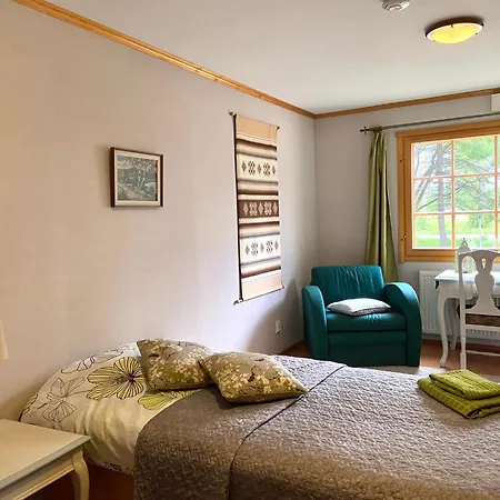 Yli-Kaitala Holiday Resort Tuuliviiri 3* Savio