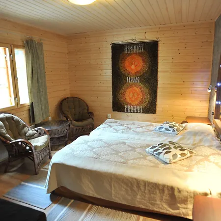 Yli-kaitala Tuuliviiri 3* Savio