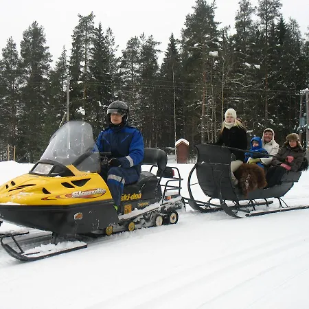 Yli-Kaitala Holiday Resort Tuuliviiri 3* Savio